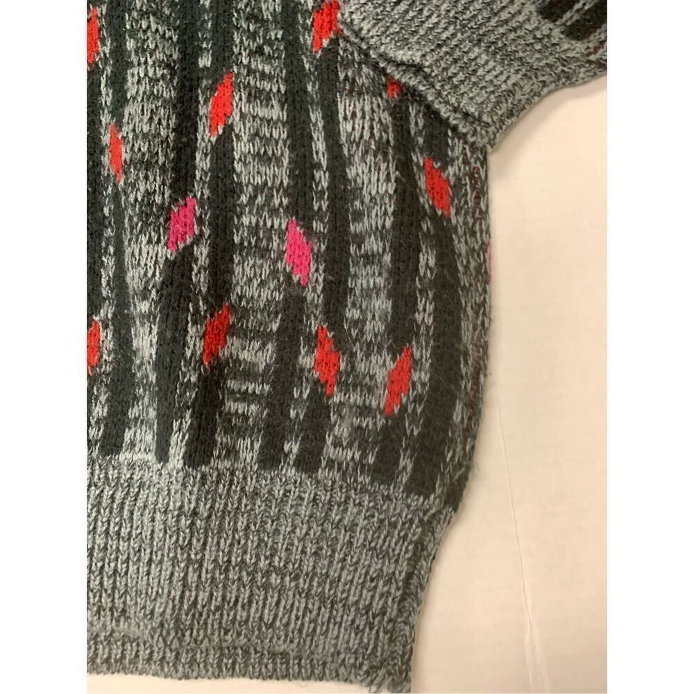 Vintage Patterned Sweater - Picture 2 of 6